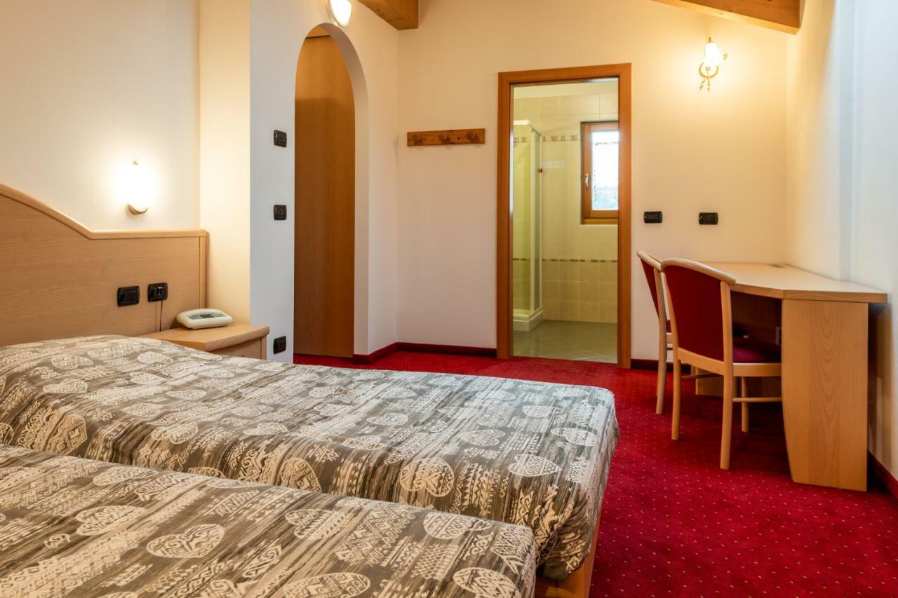 Hotel Europa Pozza di Fassa Exteriér fotografie